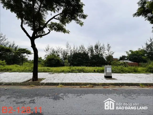 Lô đất phân khu V2 FPT City – hình ảnh thực tế