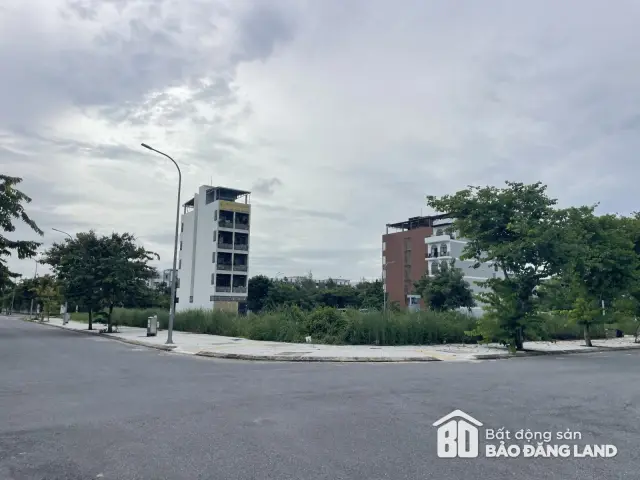 Lô đất phân khu V2 FPT City Đà Nẵng