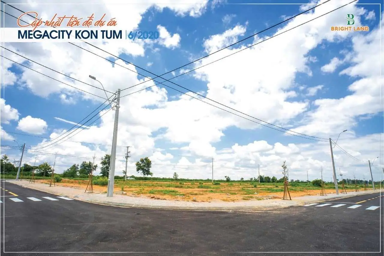 Khu đất trống quy hoạch hạ tầng tại dự án Mega City Kon Tum.