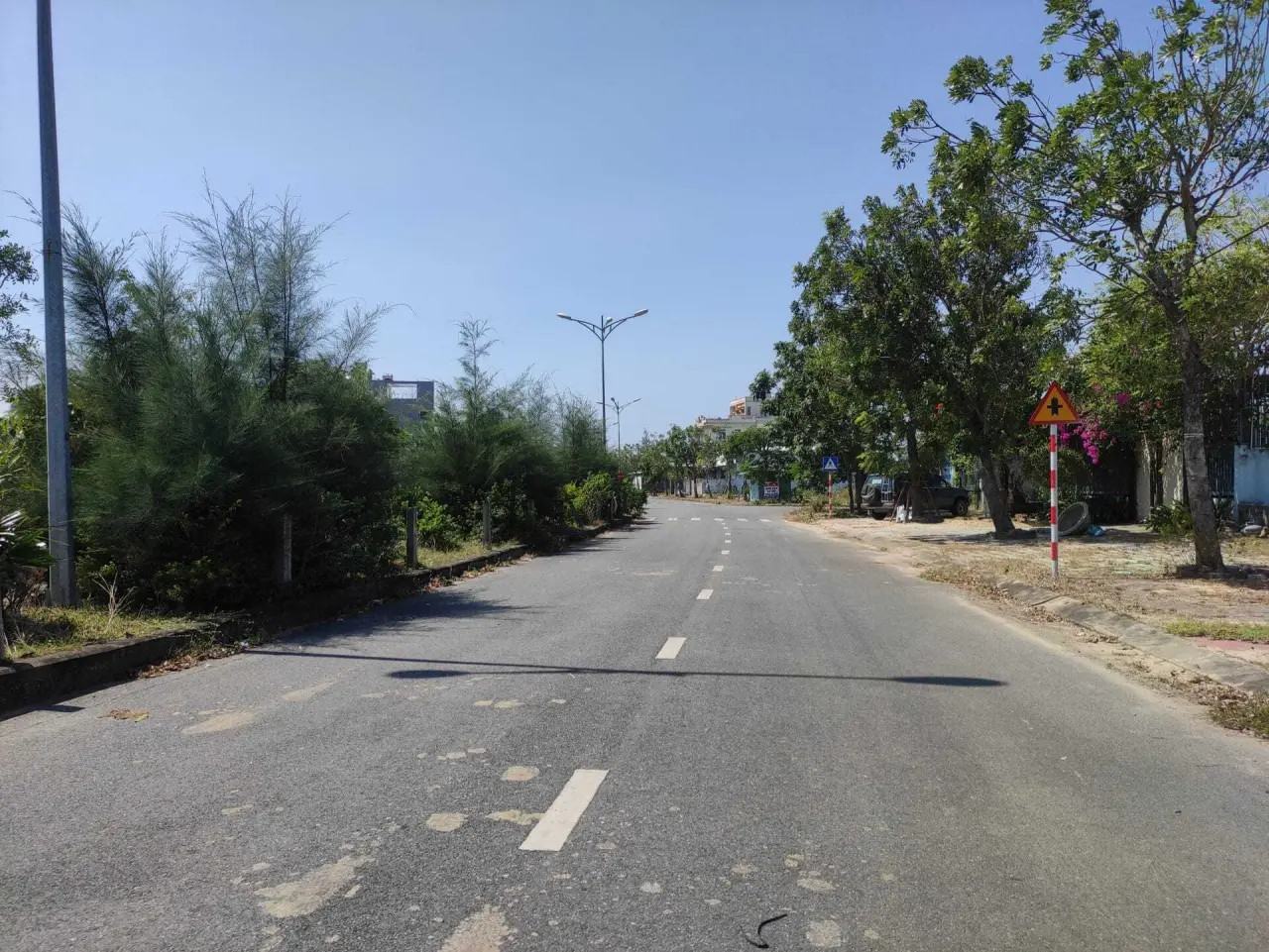 Một số hình ảnh của đường Văn Tiến Dũng – Đường Văn Tiến Dũng Điện Ngọc