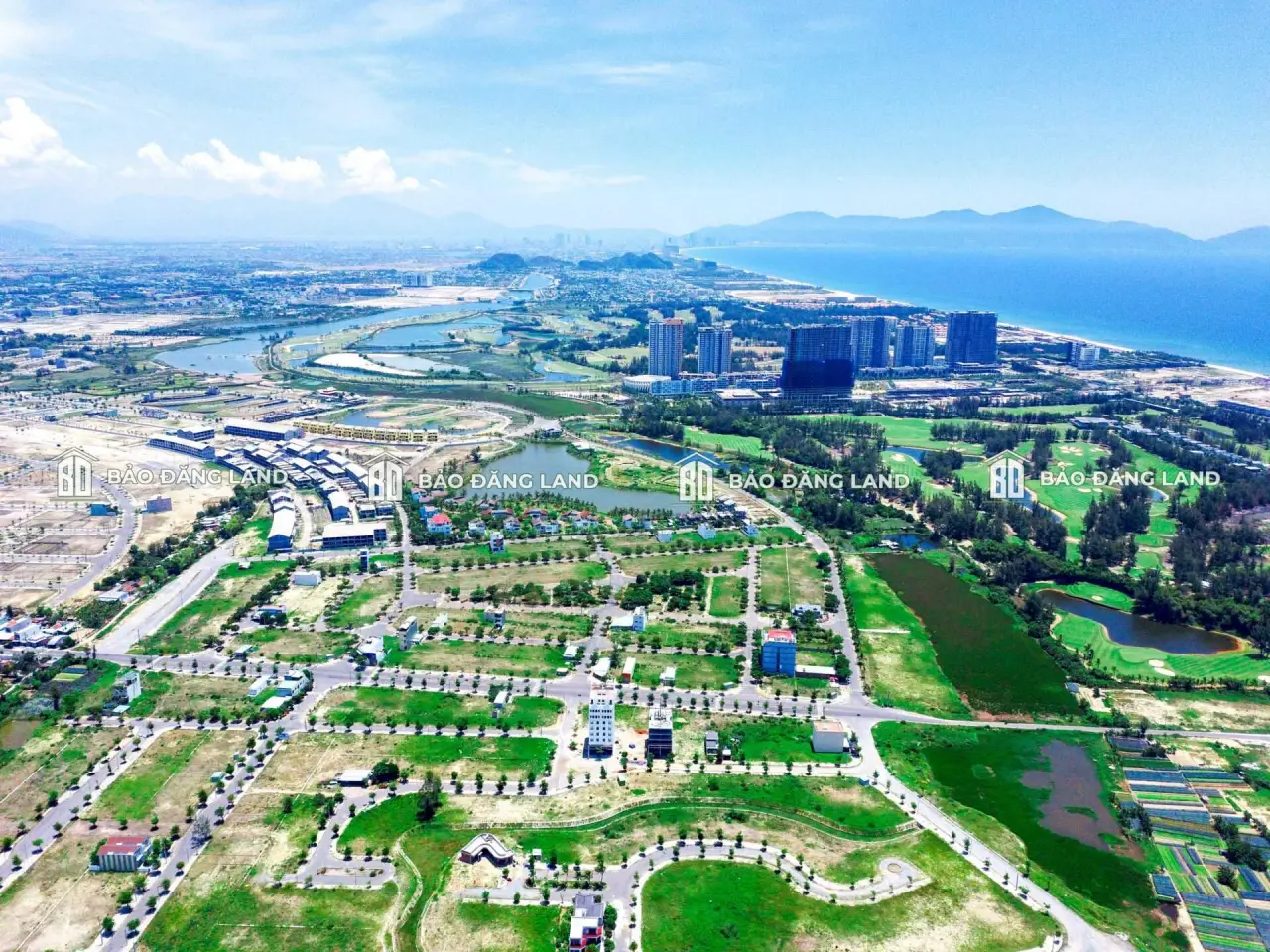 Flycam cận cảnh hạ tầng đất nền Green City